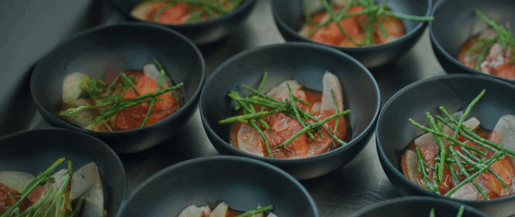 A table<br/> with <span>a view</a>