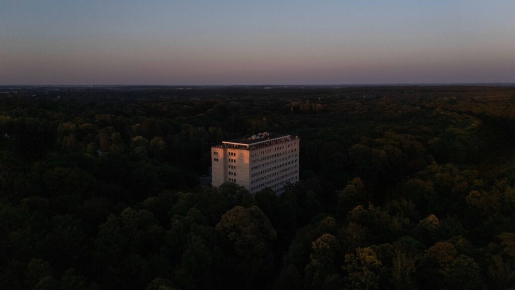 Where the city meets 
<span>the sky</span>